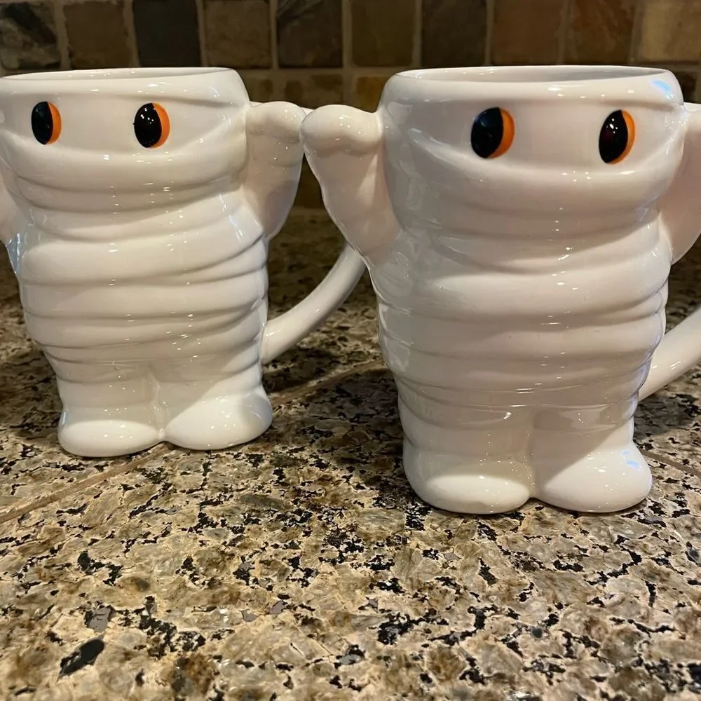 Hyde and EEK Stoneware Mummy Mugs set of 2!